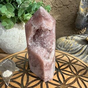 Pink amethyst Crystal Geode Tower